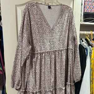 SHEIN Curve Animal Print V-Neck Blouse